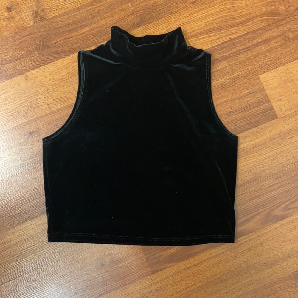 NWOT Folter Velvet cropped turtleneck tank size L